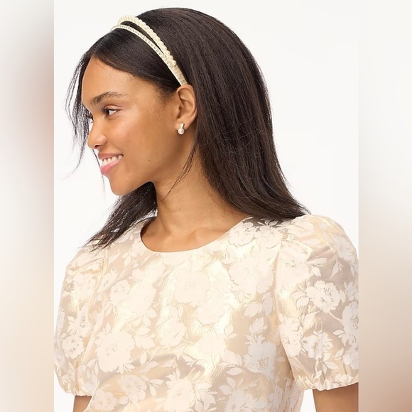 Mint Julep Boutique Calling On You Pink Tweed Blouse, Pearl Trim, Short Sleeve L - Picture 2 of 6